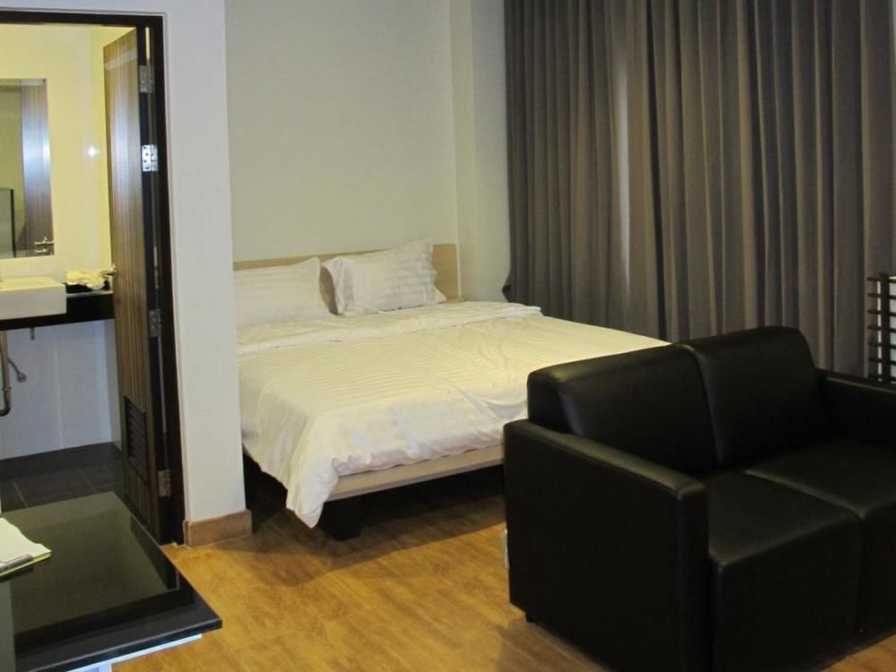 Narita Amata Hotel Chonburi Exterior photo