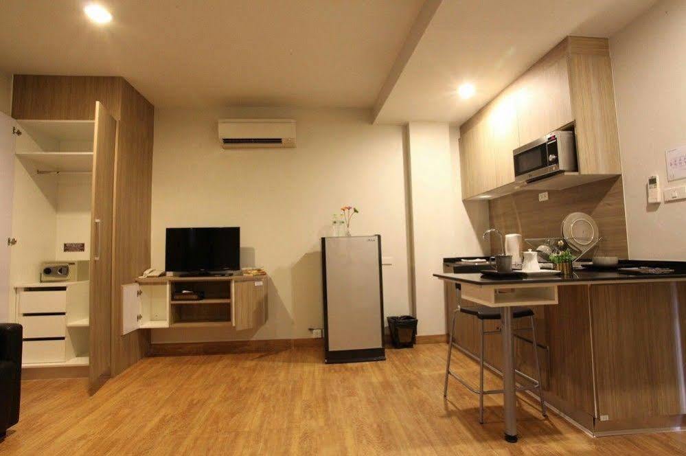 Narita Amata Hotel Chonburi Exterior photo